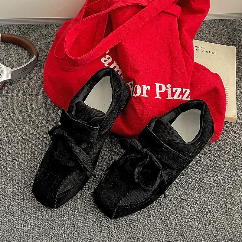 Trend black popular retro flat casual shoes women's 2025 new summer versatile ballet Forrest Gump training shoes