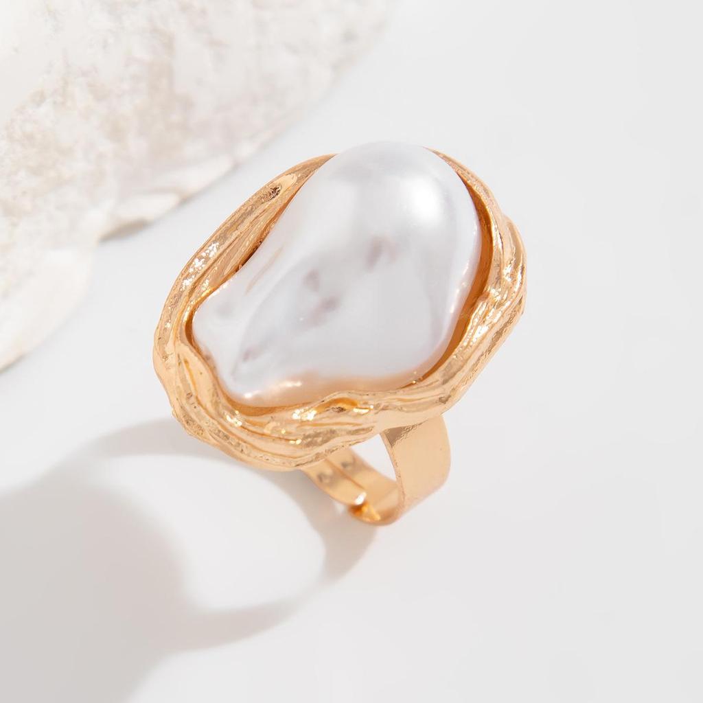 Baroque Special-Shaped Simulation Pearl Ring - Retro Irregular Alloy Design