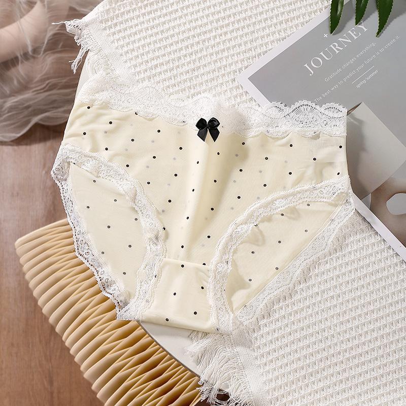 Ladies Spring and Summer Cute Saucy Polka Dot Ice Silk No Trace 10A Antibacterial Crotch Waist Triangle Briefs