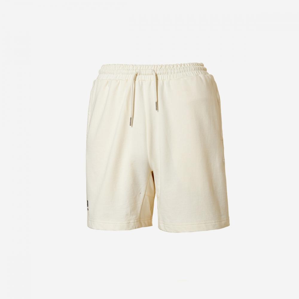 

Спортивные шорты New Balance Court Club NBNVC22503-кремовые