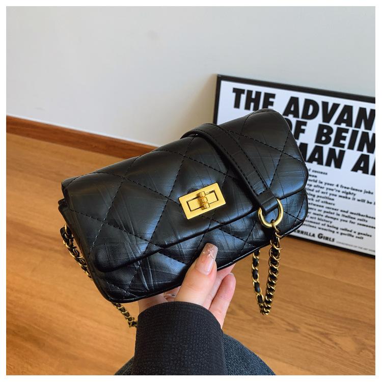 New Bag Women's High-end Spring and Summer Niche Design Shoulder Messenger Bag Diamond Chain Bag