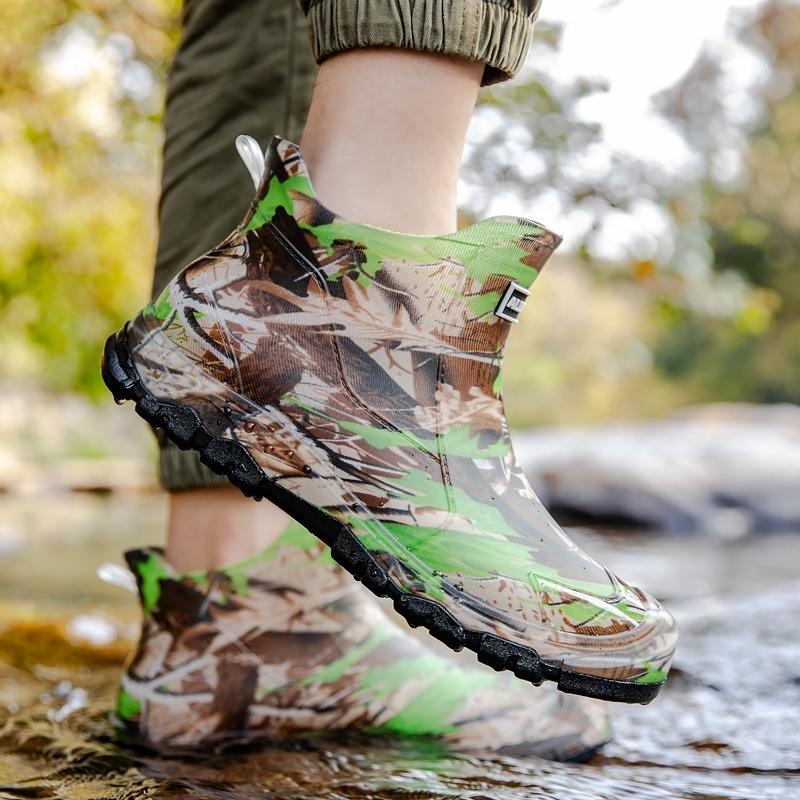 Short waterproof men's rubber shoes fashion camouflage army green rain boots outdoor stream seaside water shoes 39-48 rain shoes