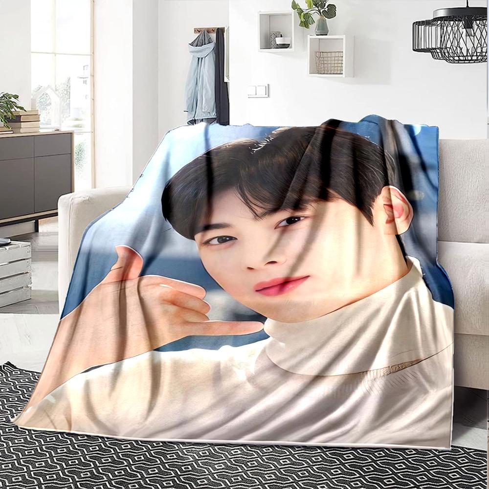 1Pc Cha Eun-woo Blanket Soft Comfortable Polyester Blanket All Season Warm Throw Bedroom Office Outdoor Use Ideal Christmas Gift Choice Print Home Bla
