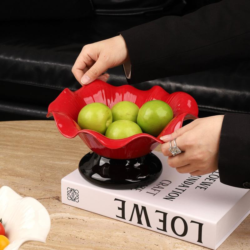 Creative Lily Drain Fruit Plate Ceramic Cute High Value Living Room Ornament High Foot Dried Fruit Snack Candy Plate