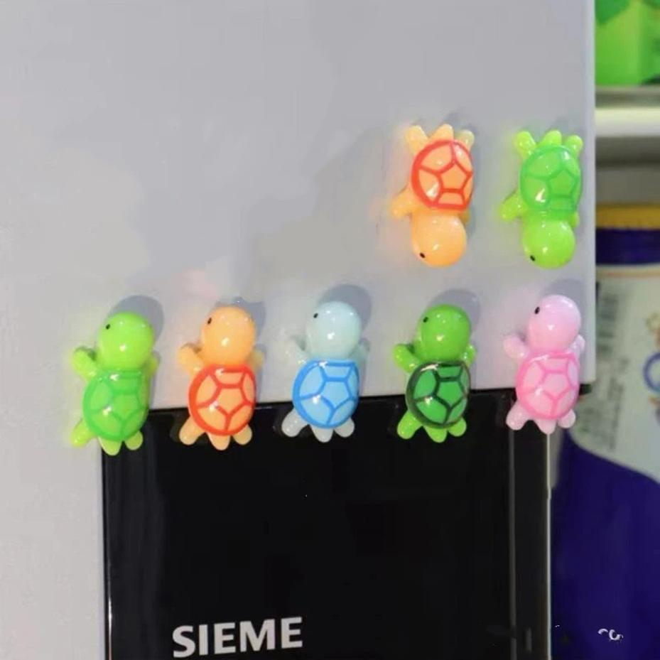 1 Pcs Creative New Mini Size Cute Turtle Refrigerator Magnet Kitchen Office Whiteboard Decoration Tortoise Refrigerator Magnet
