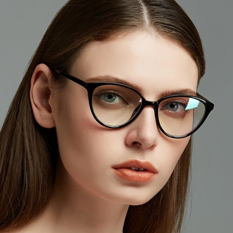 Chic Y2K Cat Eye Fashion Glasses for Women - Retro Square Frame Anti-Reflective Lens Perfect for Beach & Party