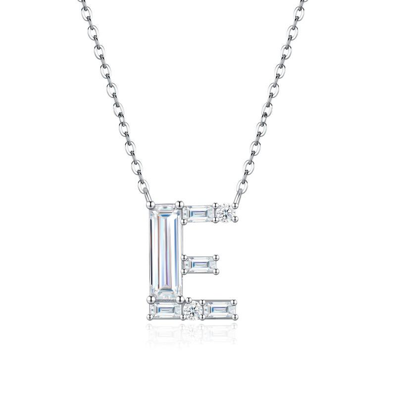 Fashion Luxury Letter Necklace Fade-resistant Moissanite Clavicle Chain Womens Daily Wear