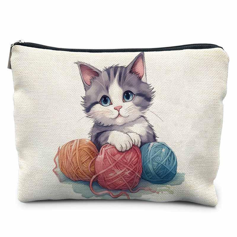 Creative Sewing Theme Print Makeup Bag Polyester Zipper Pouch Button Yarn Cat Pattern Organizer for Travel Daily Use 21.5x15cm