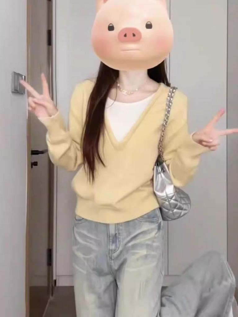 Women's Navy Blue Two-Piece Style Knit Sweater: Autumn/Winter, Loose Fit, Long-Sleeved, Korean-Inspired.