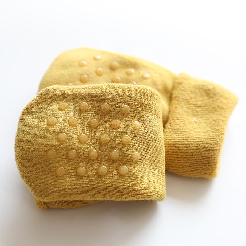 Warm Cartoon Terry Baby Floor Socks - Autumn/Winter Christmas Red