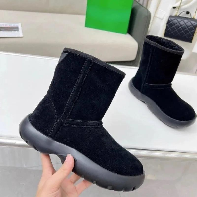 Móda 2024 Vysoce kvalitní dámské boty Nazouvací Dámské kozačky Módní Krátký plyš Denní boty Dámské Horký prodej Kulatá špička Jednobarevné Sněhule