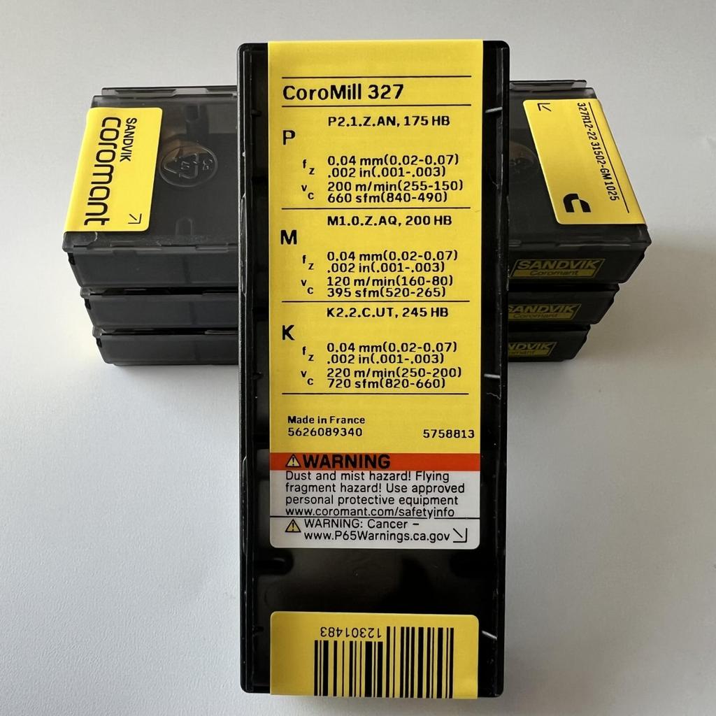 SANDVIK / 327R12-2231502-GM 1025 / Original Swedish hard alloy blade 2 Pcs