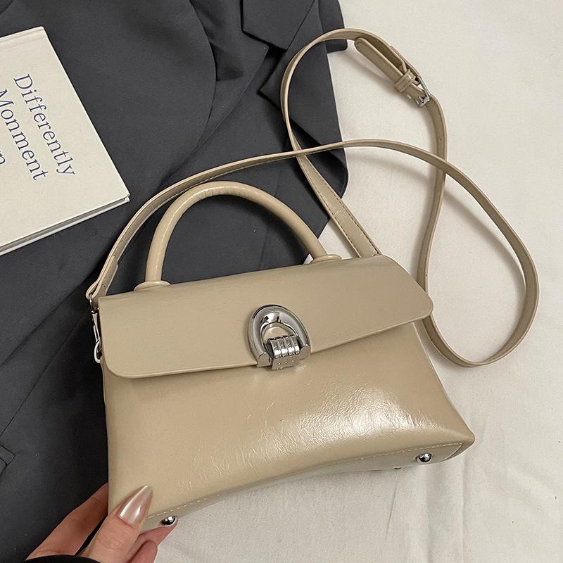 2025 new ins simple oil wax leather solid color portable small square bag femininity versatile commuter style messenger bag bag