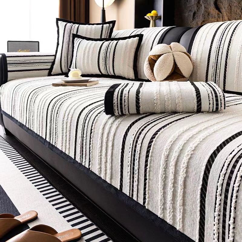 

Light Luxury High-End French Chenille Sofa Cushion Four-Season Universal Seat Cushion Non-Slip Sofa Cover Cover Cloth 70*70cm