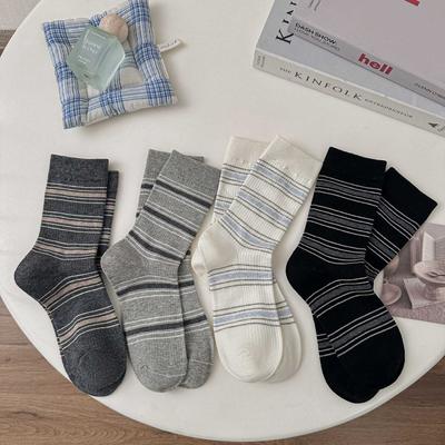 Socken & Strümpfe – Socken