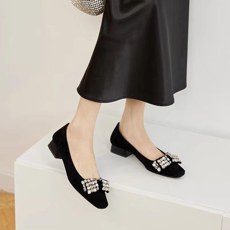 

Fashion Autumn New Coarse Heel Single Shoes Women s Square Head Shallow Mouth Suede Crystal Butterfly Soft Bottom Low Top Shoes 35 чёрный