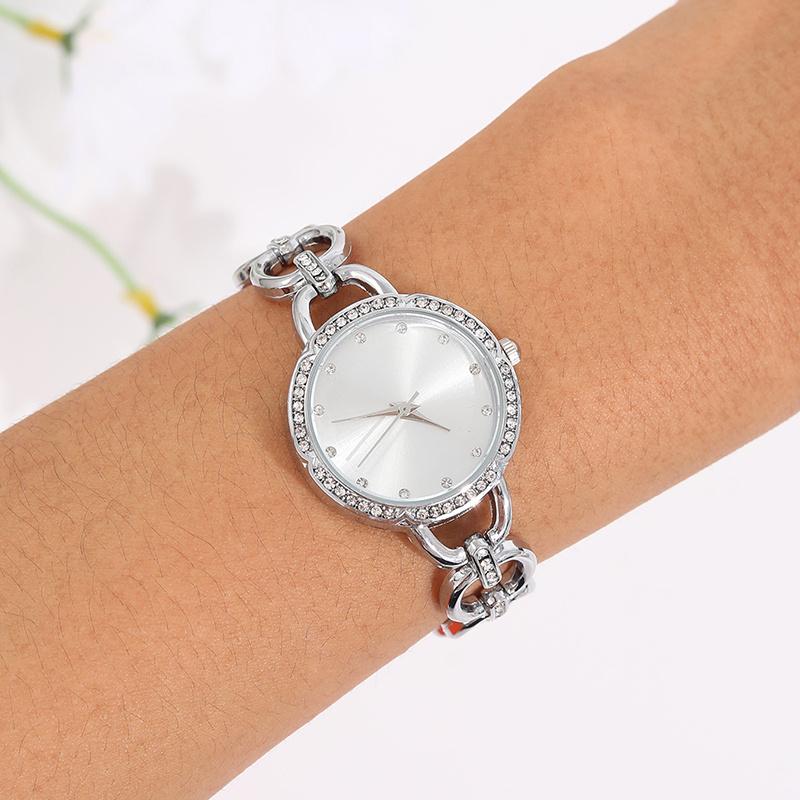 5PCS Fashion Luxury Silver Geometric Chain Hollow Out Watch Band Quartz Wristwatch Women's Square Pendant Necklace Earring Set for Girls