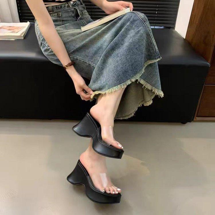High-heeled thick-soled one-word cool slippers for summer wear, new height-increasing small transparent waterproof table sandals