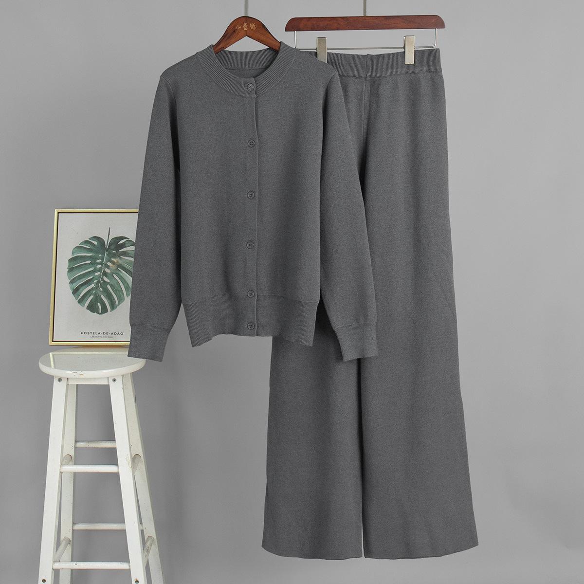 

Women s Beige Knit Two-Piece Set Long Sleeve Cardigan and Wide Leg Pants L сірий колір