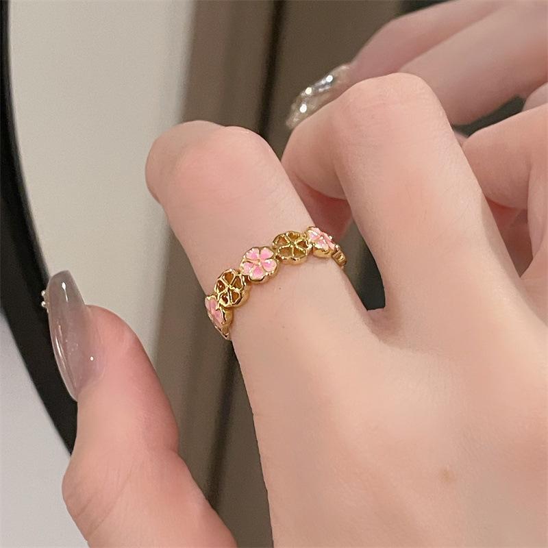 Medieval Enamel Peach Blossom Opening Ring Flower Light Luxury High Sense Niche Design Sense Fashion Retro Gold Ring