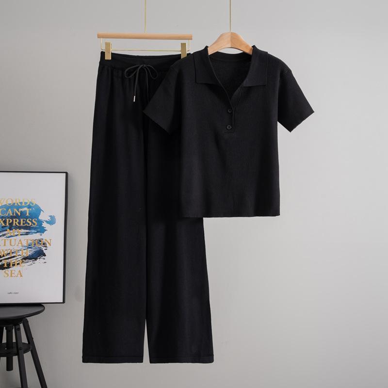 

Модный трикотажный комплект из двух предметов с воротником поло и темпераментным верхом, женский, лето 2025, комплект с брюками широкого кроя one size чёрный