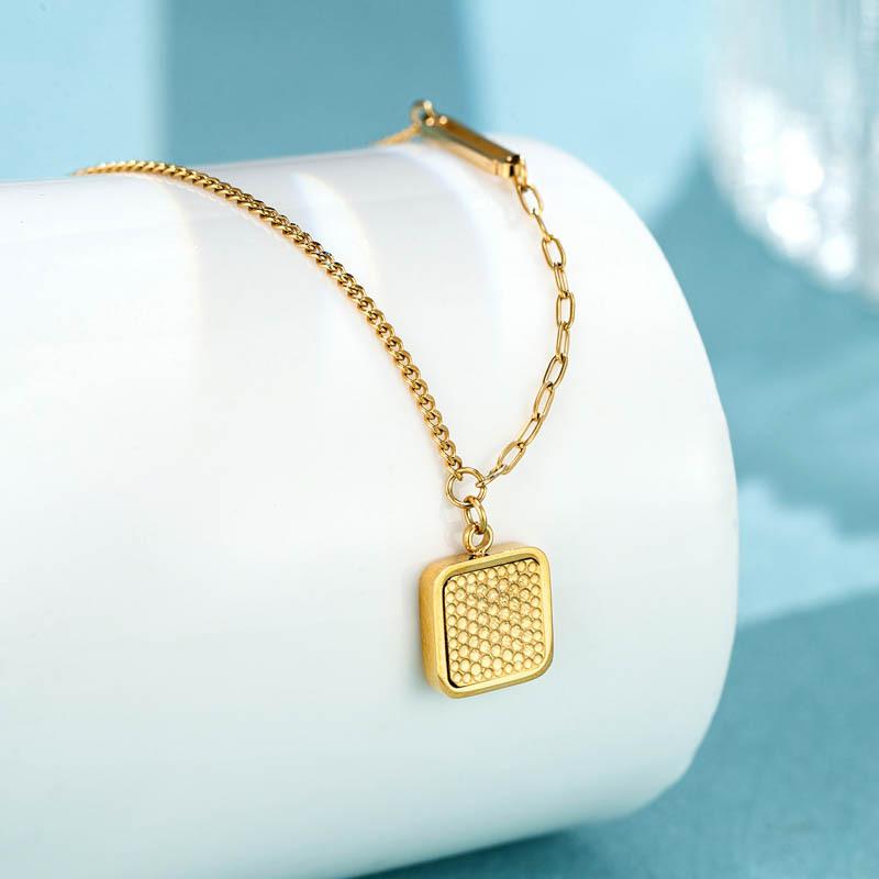 

Square honeycomb necklace stacked collarbone chain women s niche non-fading jewelry