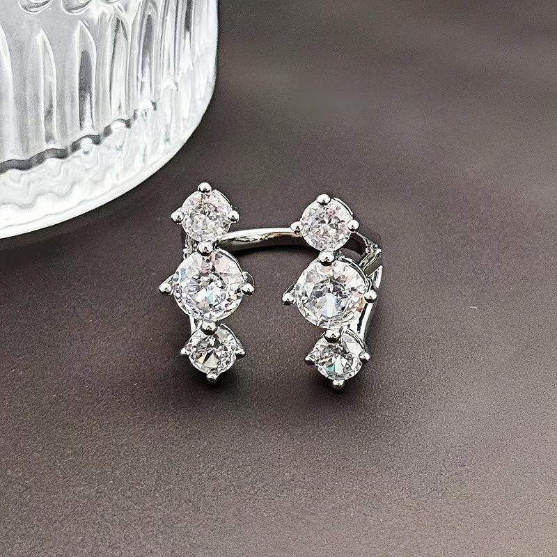 Αστέρι Άκρου Δακτύλου~ Εκρηκτικό Διπλό Κεφάλι Δαχτυλίδι Ζιργκόν Γυναικείο Ειδικό Σχέδιο Ελαφριά Πολυτέλεια Αρθρωτό Δαχτυλίδι Προηγμένη Αίσθηση Δαχτυλίδι Στοίβαξης