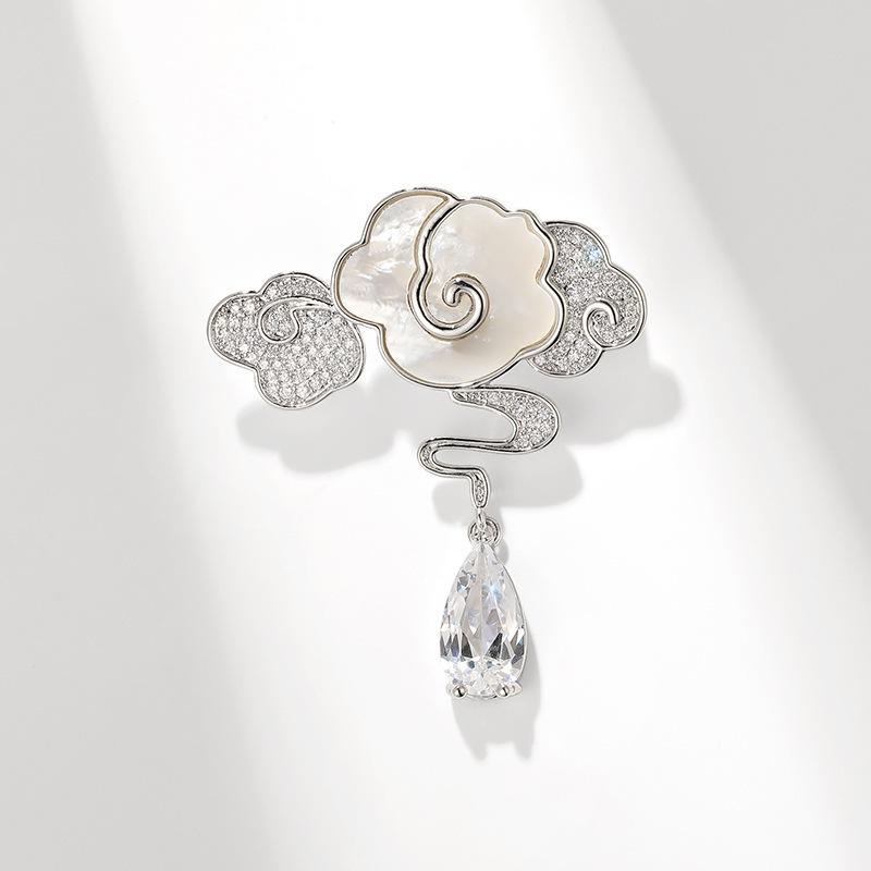 

Брошь Сянъюнь в китайском стиле, Высококлассная женская антикварная брошь с кисточкой и инкрустацией бриллиантами, Брошь с нишевым дизайном серебряный