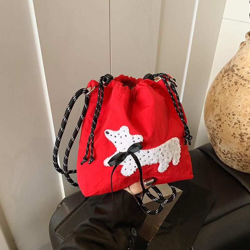 

Summer Summer Nylon Embroidered Canvas Small Bag Women S Drawstring Crossbody Bag Simple Portable Mobile Phone Bag красный