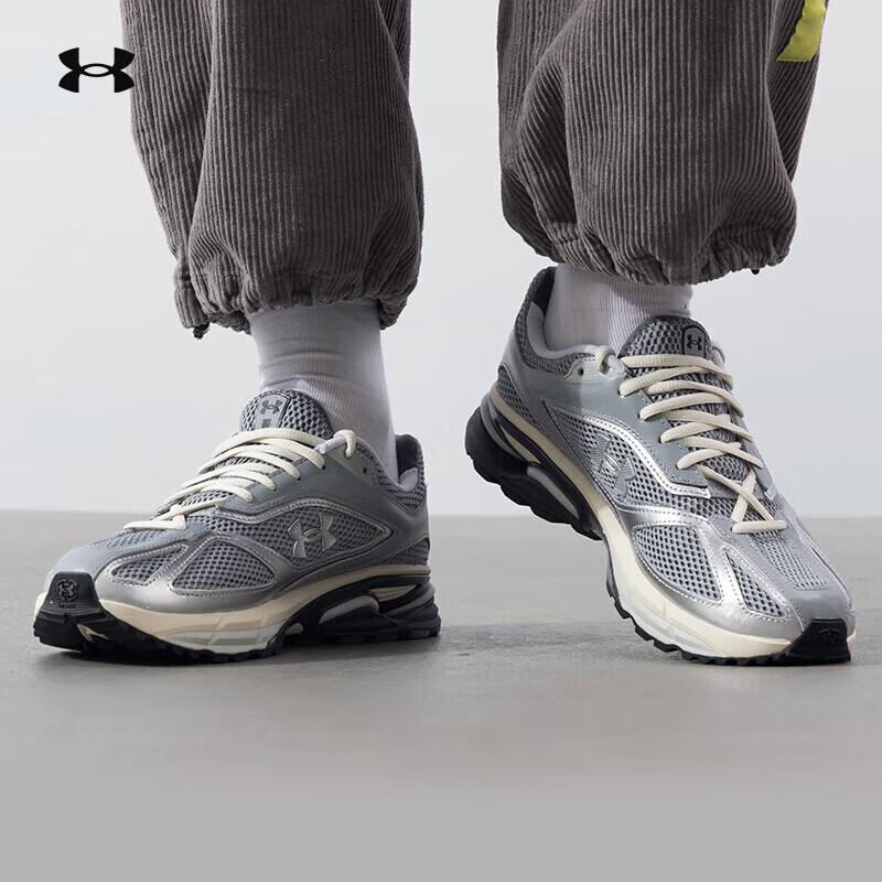 Under Armour Men s Retro Casual Shoes 42