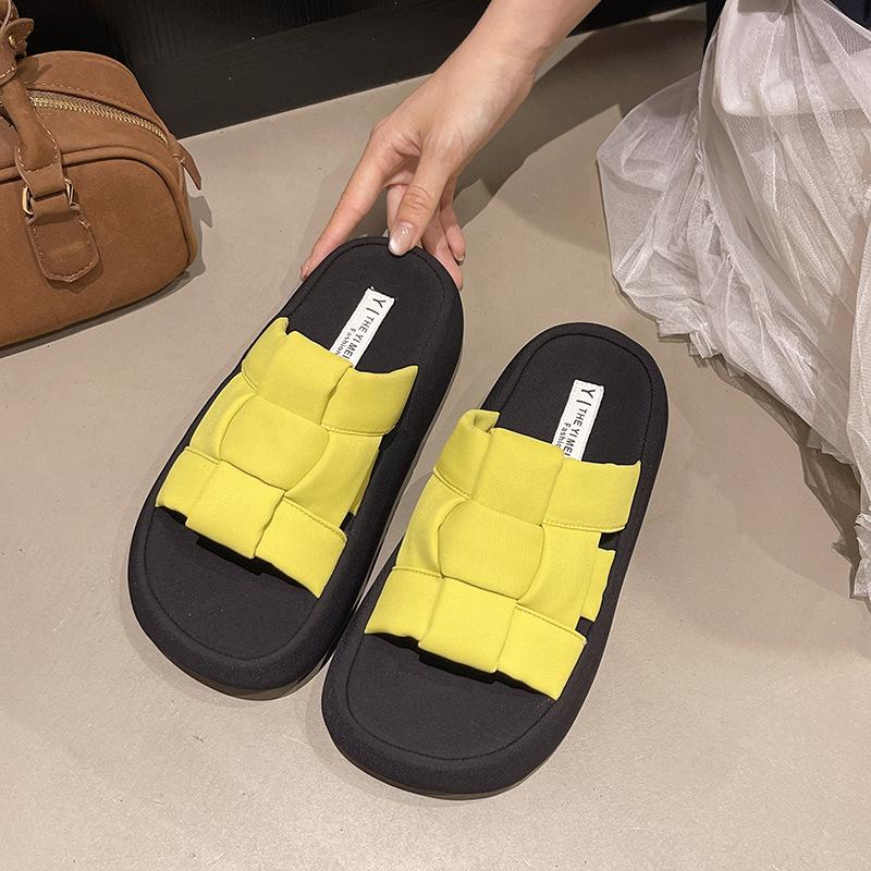 

Женские летние шлепанцы на толстой подошве для улицы 2025 новые модные плетеные повседневные шлепанцы с одним ремешком 40