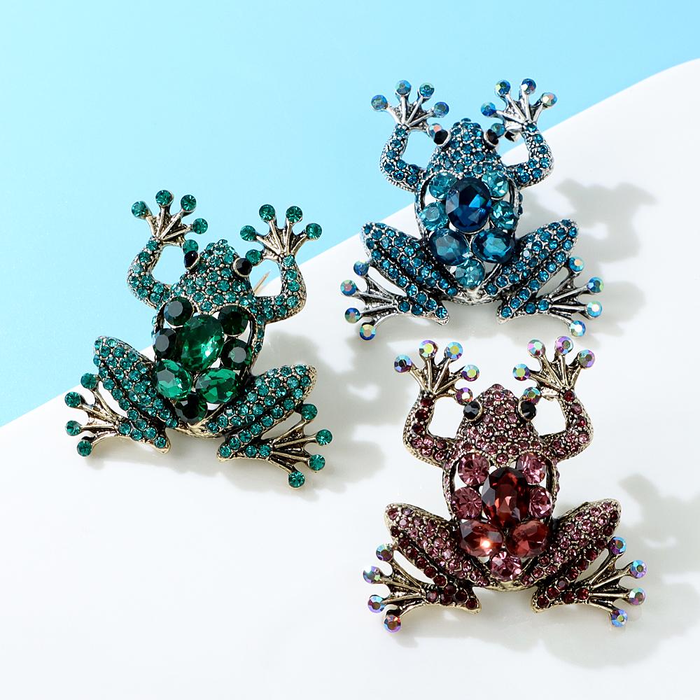 Noi 3 culori disponibile Broșe frumoase broaște pentru femei Pin design animal Bijuterii cu strass complet de înaltă calitate