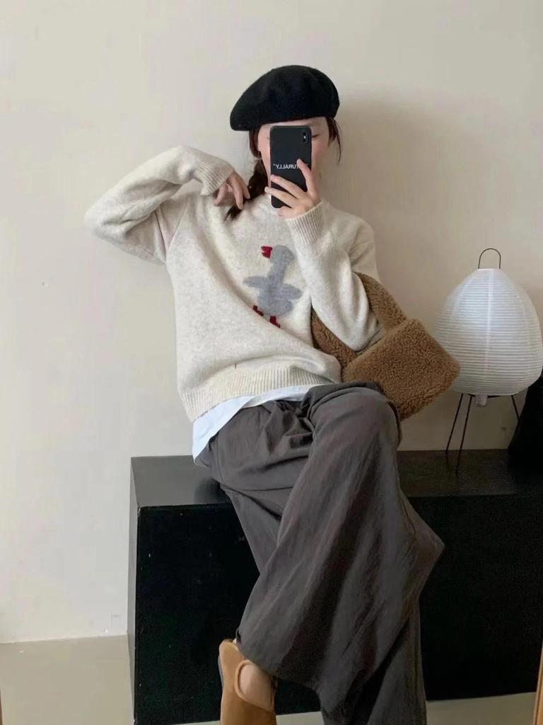 Women's Cute Cartoon Duck Embroidered Wool Pullover Sweater - Soft, Comfortable Base Layer