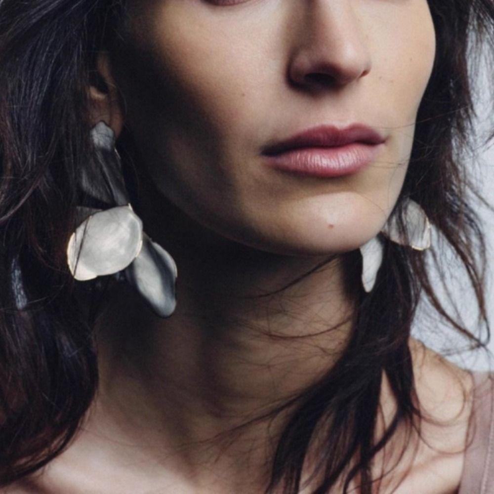 White Wedding Earrings Jewelry Accessories Romantic Ear Stud Metal Stud Earrings  for Women