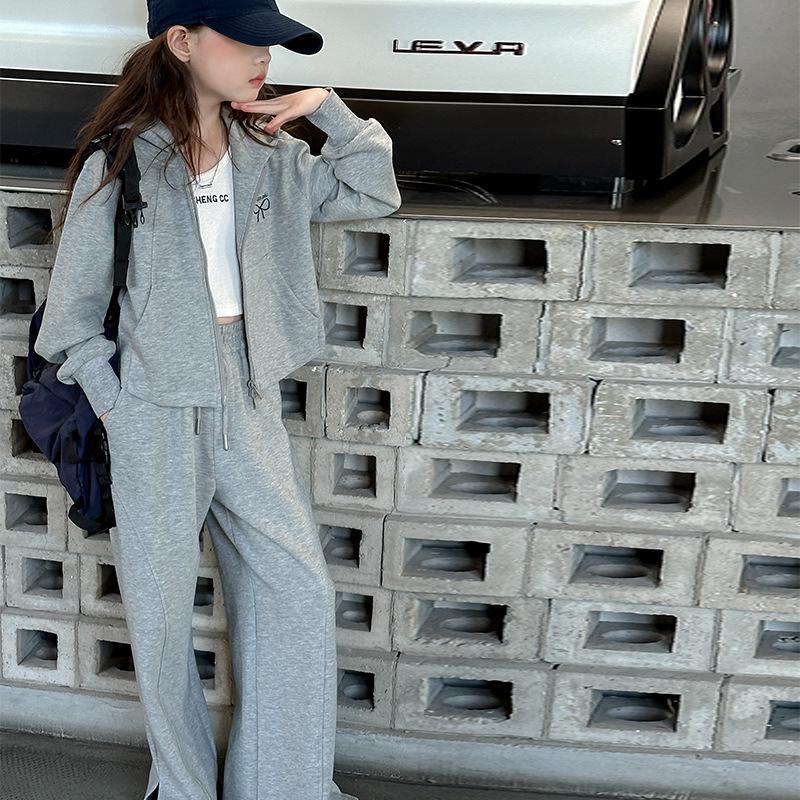 Girls' Trendy 2025 Spring & Autumn Casual Two-Piece Set: Fashionable Children's Clothing for Big Girls