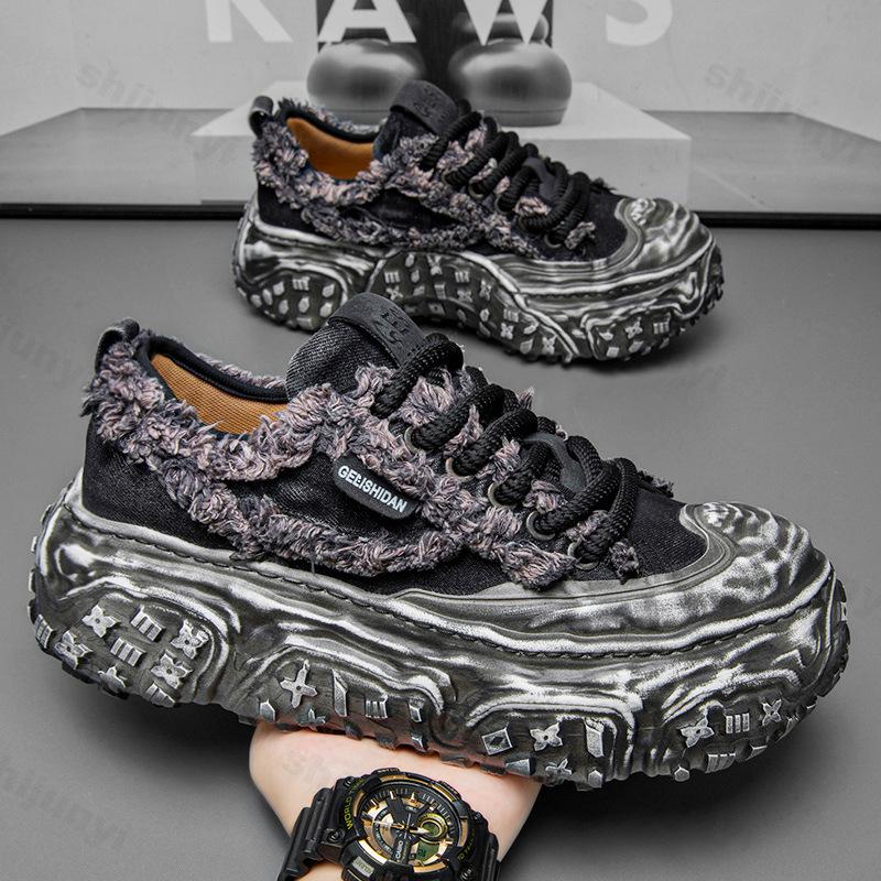 Fashion Men Thick Soled Shoes 2025 New Niche Canvas Casual Shoes Fashion Height Increasing Comfortable Non slip Lace-up Chunky sneakers