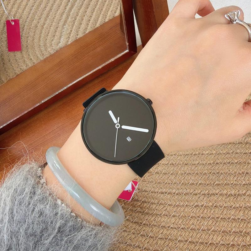 Versatile Calendar Student Trend Simple Watch Creative Personality Neutral Fashion Casual Watch Silicone Ladies