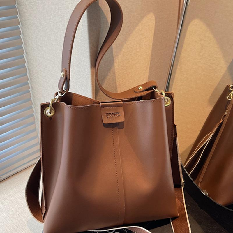Large Capacity Bag Women's Bag Autumn and Winter New Trendy Fashion Broadband Messenger Bag Shoulder Handbag
