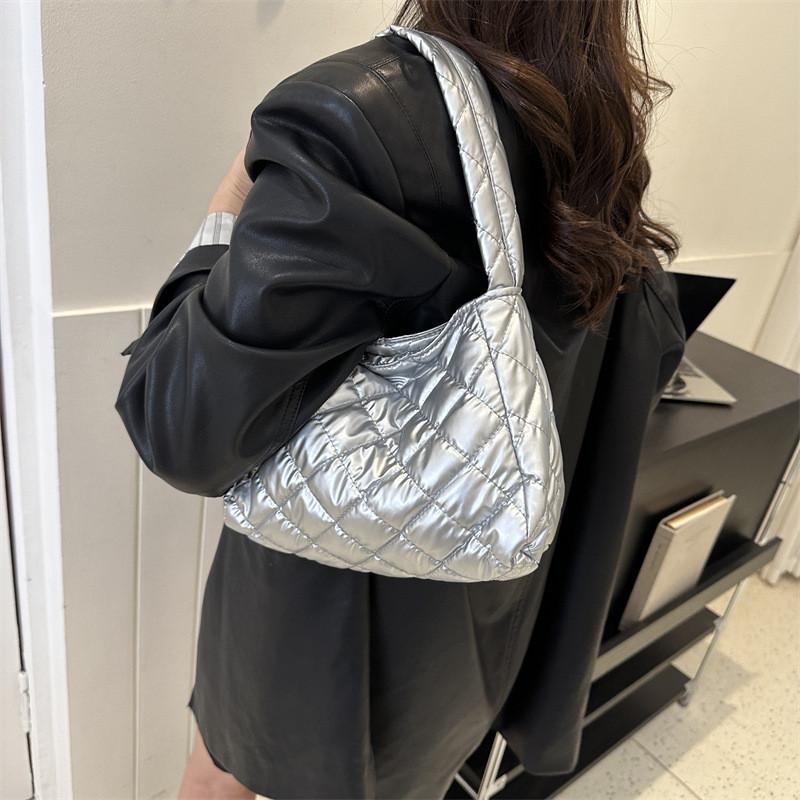 Stylish Quilted Large-capacity Handbag Trendy Geometric Tote For Winter