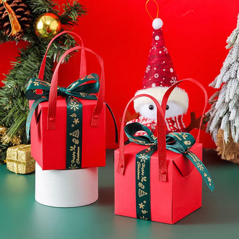 

Christmas Apple Gift Box