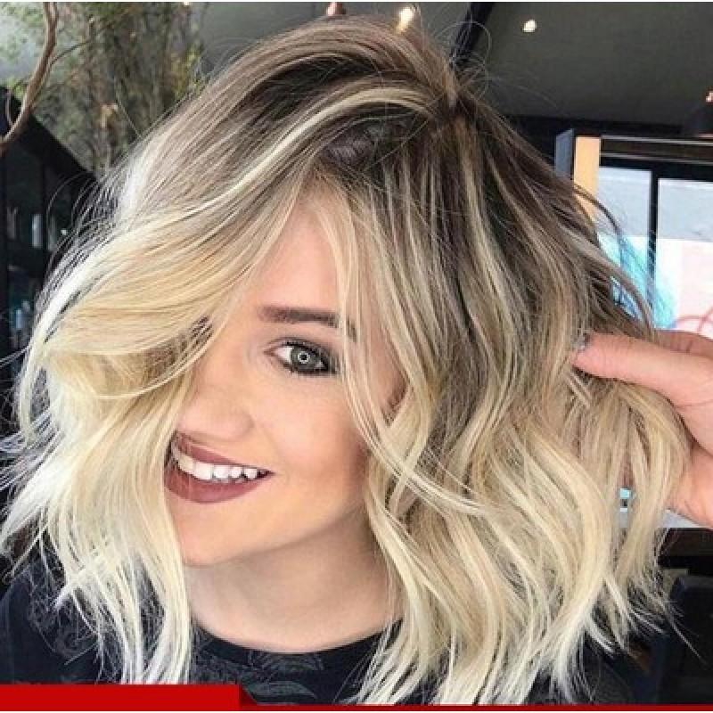 Peruka damska blond ciemnobrązowa z korzeniami i grzywką peruki syntetyczne dla kobiet cosplay codzienne użytkowanie krótkie peruki peruka odporna na ciepło