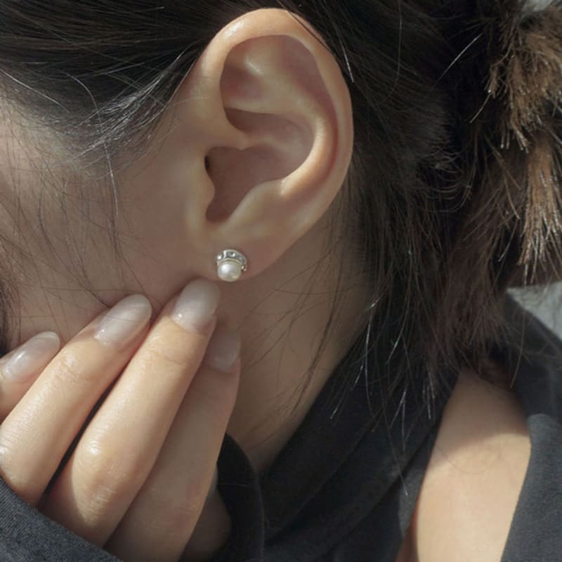 Youngglow Silver925 Hammering Pearl Earrings (2color)