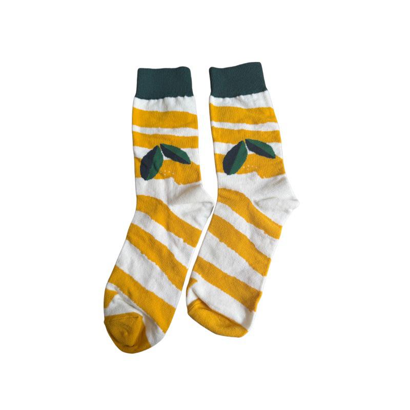 Moteriškos madingos „Fruit Art“ medvilninės vidurio vamzdžio kojinės – stilingos, kvėpuojančios ir šiltos visais metų laikais