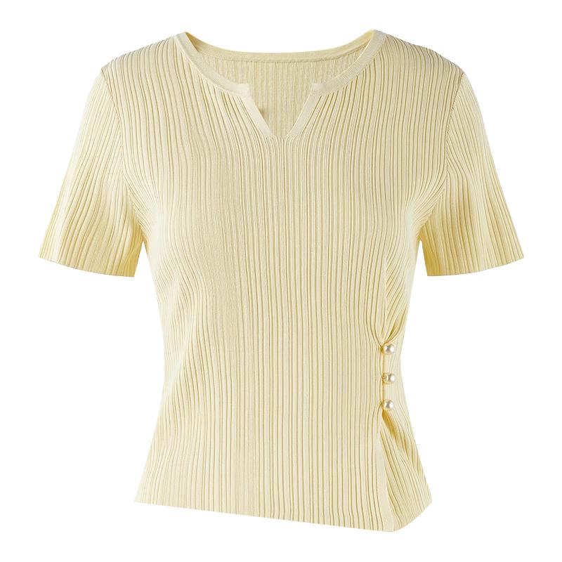 Autumn Water Yi Ren Basic V-Neck Short Sleeve Knit Top with Slit Hem