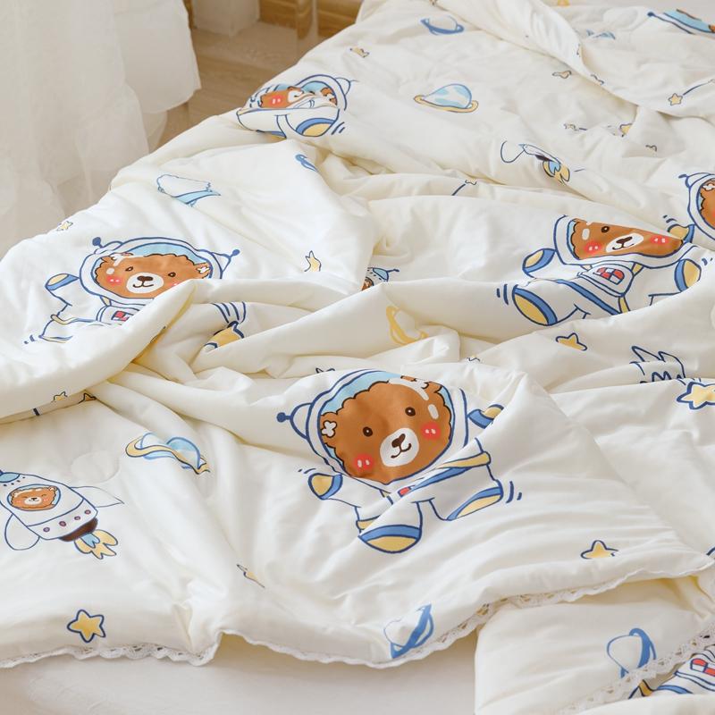 Cartoon Space Bear Rocket Pattern Summer Quilt Skin-friendly Comfortable Air Conditioning Quilted Quilt for Kids Boys Girls