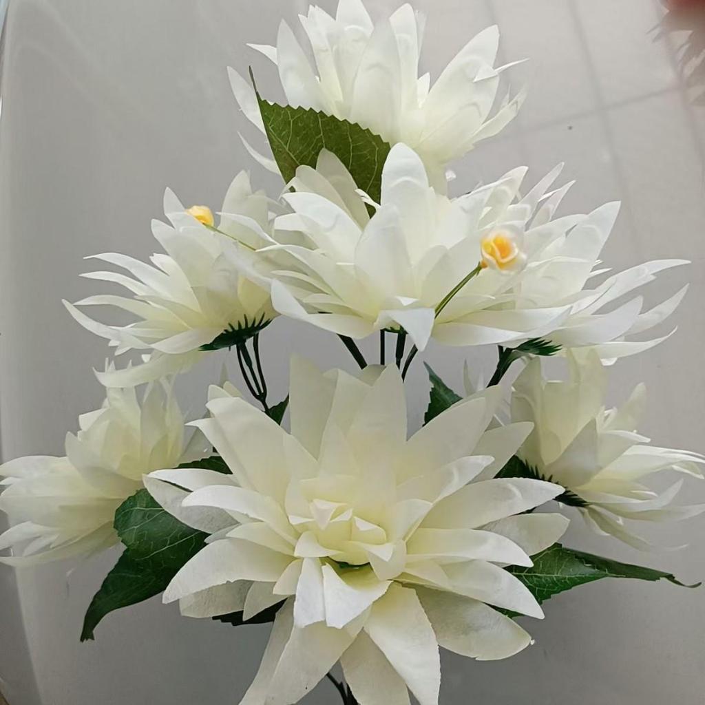 Chrysanthemum Qingming Festival Silk Bouquet: 7 Simulated Silk Flowers for Ancestor Worship and Cemetery Placement