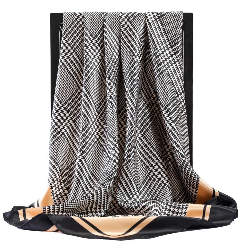 

Four Seasons Popular Headcloth Luxury Square Sunscreen Shawls Europe And America New Kerchief Fashion Style 90X90CM Silk Scarves 90X90CM