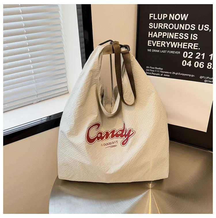 Women's Large-capacity One-shoulder Letter Calico Bag, Portable Oblique Span Bag, Trendy and Fashionable Versatile Women's Bag