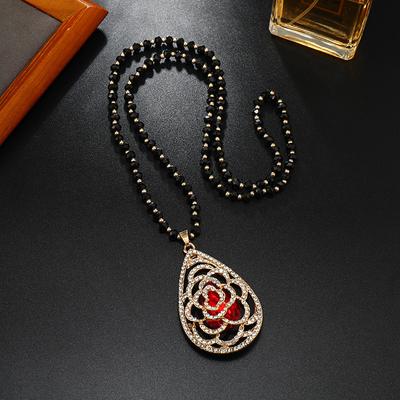 Kristallanhänger lange personalisierte Halskette Weiblichkeit schlicht hochwertiger Anhänger Herbst- und Wintermode Pulloverkette Accessoires