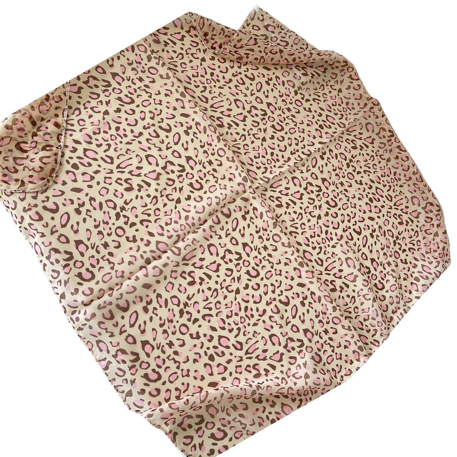 

Pink Leopard Pattern Bandana Head Wrap Lightweight Polyester Unisex Hair Accessory For Street Style Lover рожевий